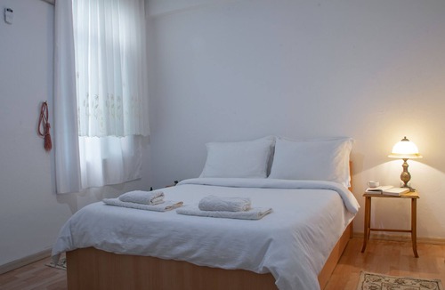 Kaleici Apartment | Hemdem Old Town Flat Near The Sea and Harbour