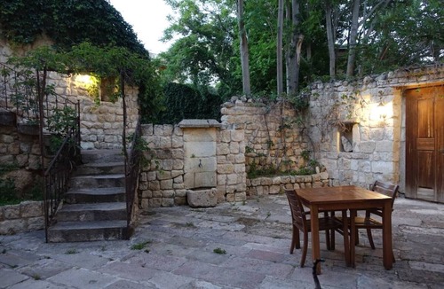 Urgup House | Hideaway Cave House with Garden