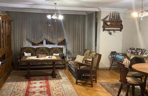 Maltepe Apartment | Historically furnished old Istanbul style flat.