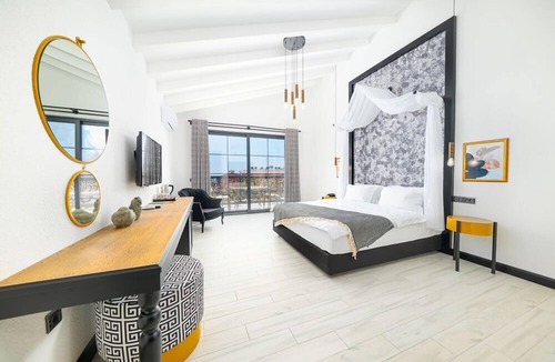 Oludeniz City Center Hotel | Hotel Karbelsun