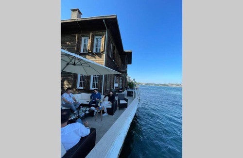 Istinye Mahallesi Villa | İSTİNYE YALI