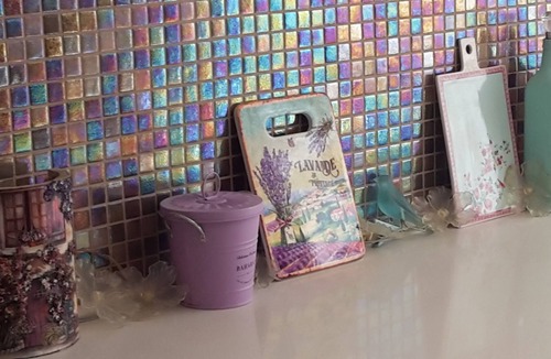 Karsiyaka Condo | Just like Alice in Wonderland