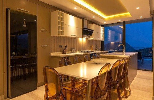 Kalkan Villa | KALKAN DA DENİZ MANZARALI ÖZEL HAVUZLU LÜKS VİLLA