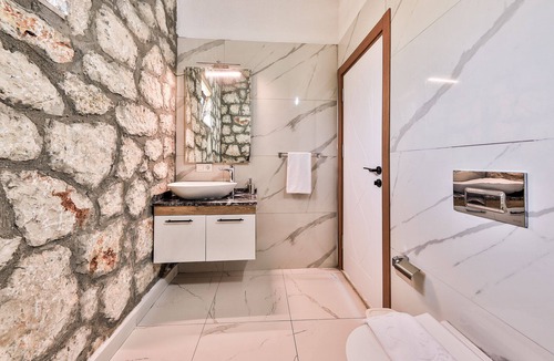 Patara Villa | Kalkan Patara, Stylish 4 Bedroom Villa, Large Infinity Pool Indoor Pool Sea View