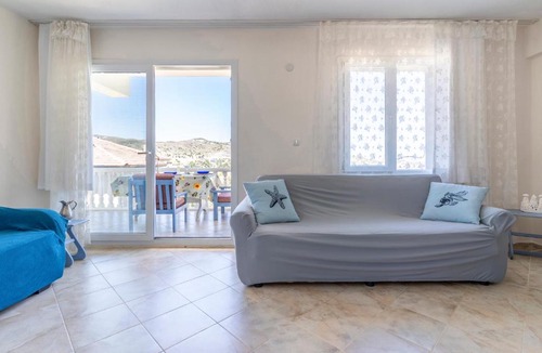 Yeniliman Villa | Karaburun Nergis House