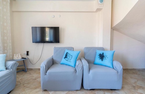 Yeniliman Villa | Karaburun Nergis House