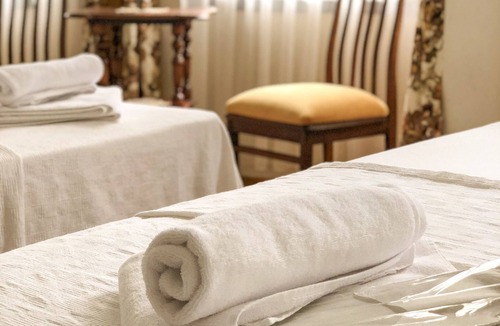 Ayvalik City Center Hotel | Kastoria Butik Pansiyon