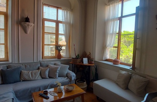 Foca House | KASTRO APOIKIAnOld Stone House, city center