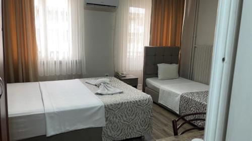 Ulus Hotel | Kenedi Otel