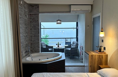 Suleymanpasa Hotel | Kingway Suite