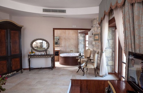 Yenifoca Hotel | La Petra Hotel - Special Class