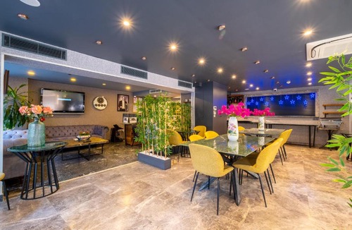 Cumhuriyet Hotel | La Wisteria Boutique Hotel Istanbul
