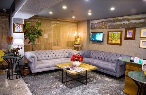 Cumhuriyet Hotel | La Wisteria Boutique Hotel Istanbul