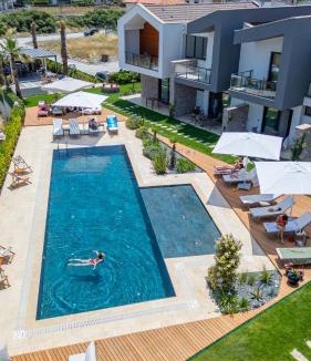 Ayvalik Apartment | Lodhous Cunda Pool Residence