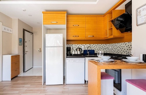 Eski Lara Apartment | Loi Suite