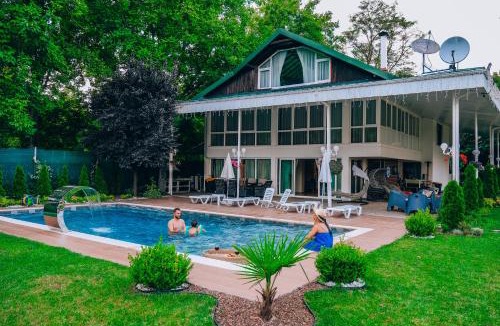 Serdivan Villa | Lotus Sapanca-Private Villa with private Pier and heated pool