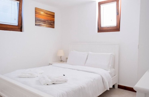 Bozcaada House | Lovely Villa with Backyard in Bozcaada near Beach