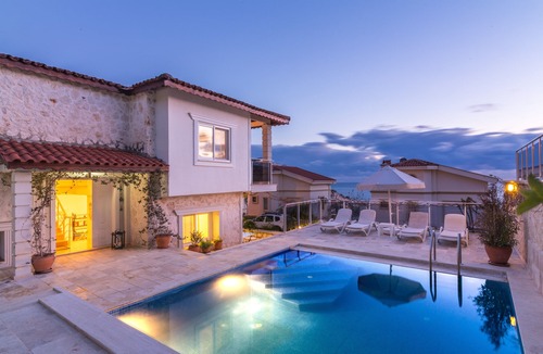 Kalkan Villa | Luxury 4 bedroom semi-detached villa in Kalamar Bay