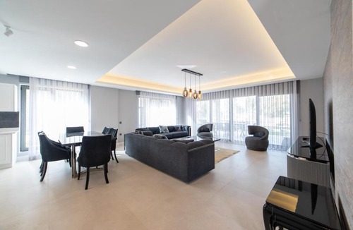 Bitez Villa | Luxury 4 BR Villa with a Fantastic Sea View Bitez