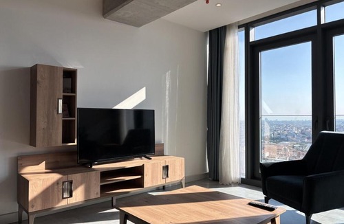 Bomonti Apartment | Luxury Studio on the 19th Floor Queen Bomonti