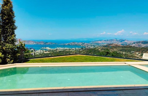 Yalikavak Villa | Luxury Villa: Sea & Marina Views