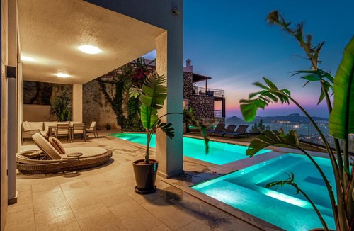 Yalikavak Villa | Luxury Villa: Sea & Marina Views