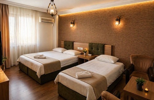 Akdeniz Hotel | MALABADİ HOTEL