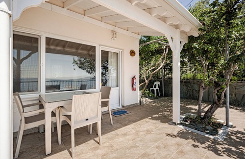 Marmara Apartment | Marmara Yali Evi - Direct Beachfront 1-Room-Apartment