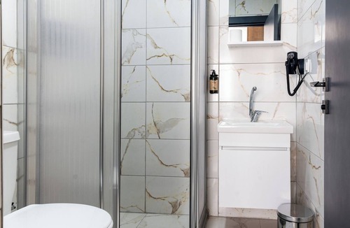 Kucukcekmece Hotel | Meriont Hotel