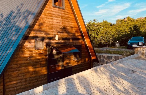 Kavala Ski Chalet | Mira Bungalov