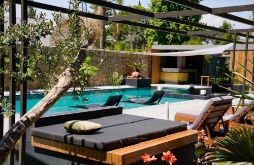 Kepez Villa | Modern Antalya Villa with Private Pool & Garden -10 Guests