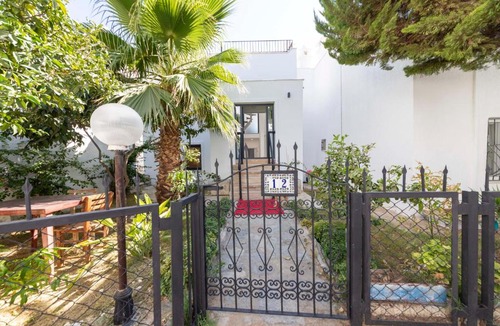 Bodrum City Center Villa | Modern Villa with Garden and Terrace near Beach in the Heart of Bodrum