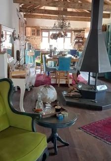 Derekoy House | mor salkım bahçe