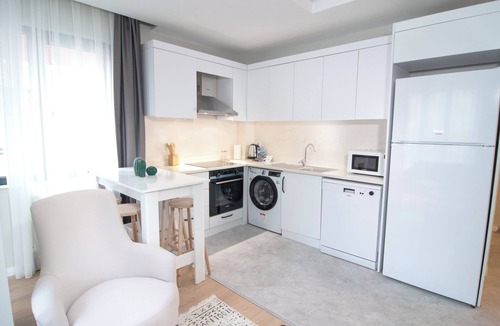 Kagithane Apartment | New apt with bedroom & office