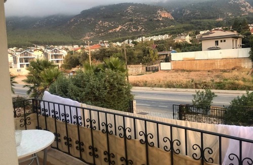 Oludeniz Apartment | Ölüdeniz villa with Pool for family On the way of Ölüdeniz. Big area barbacu….