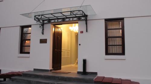 Arnavutkoy District Hotel | Otel İstasyon