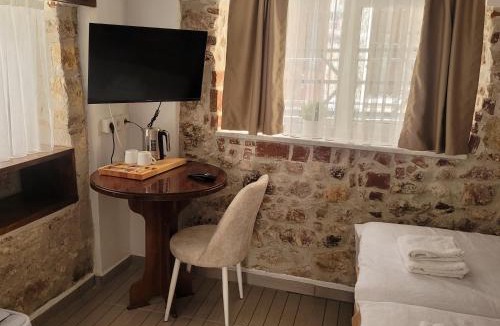 Ayvalik City Center House | OTELIA PANSIYON
