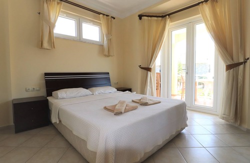 Fethiye City Center Villa | Oyster 9, 5 Bedroom Villa in Sunset Beach Club