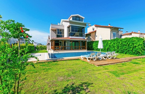 Kadriye Villa | Paradise Town Villa Estella