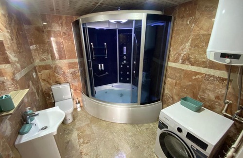 Muratpasa Apartment | Pomruj Suites Lara with Jacuzzi