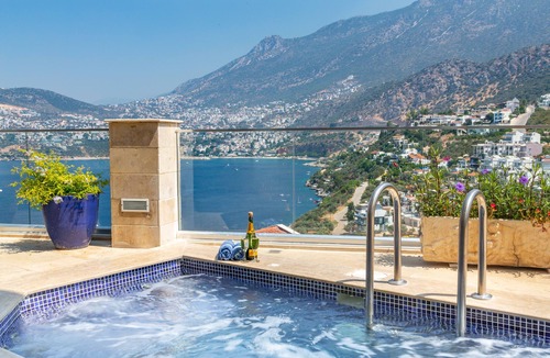 Kalkan Villa | PREMIUM Villa Yar, Huge Private Heated Pool & Jacuzzi. All Rooms Sea View
