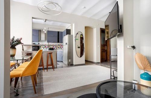 Galata Apartment | Private Lift, Indoor Terrace with Bosphorous view 185sqm at Galata