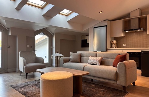 Karakoy Apartment | Private terrace penthouse near Galataport