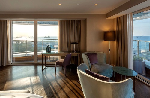 Zeytinburnu Hotel | Radisson Blu Hotel Istanbul Ottomare
