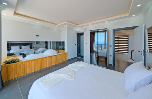 Kalkan Villa | Rainbow Home