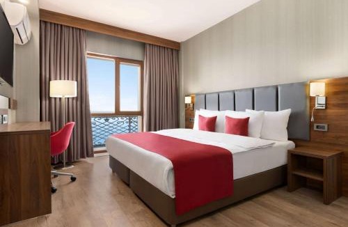 Edremit Hotel | Ramada by Wyndham Van