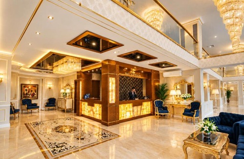 Yomra Hotel | REAL KiNG SUiTE
