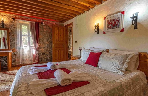 Fethiye Villa | Renovated 2BR Villa W/ Pool - Perfect for Couples Fethiye Villa 1027