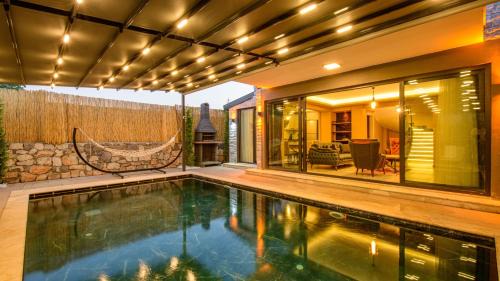 Fethiye City Center Villa | Söğüt 2 - 4 Bedroom with jacuzzi in Fethiye