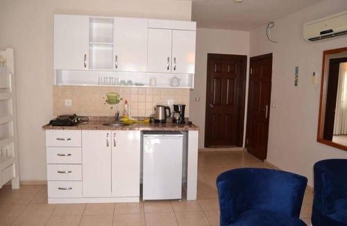 Side Apartment | SAFARİ SUİT APART HOTEL